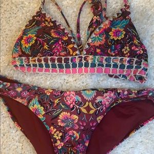 Small floral bikini set